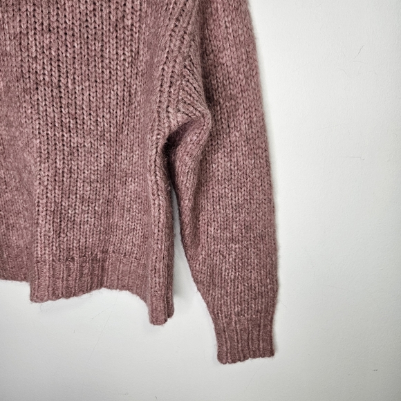 Aritzia Wilfred Alpaca Turtleneck Sweater Sz XS Dusty Pink Chunky knit Oversize - Picture 3 of 9